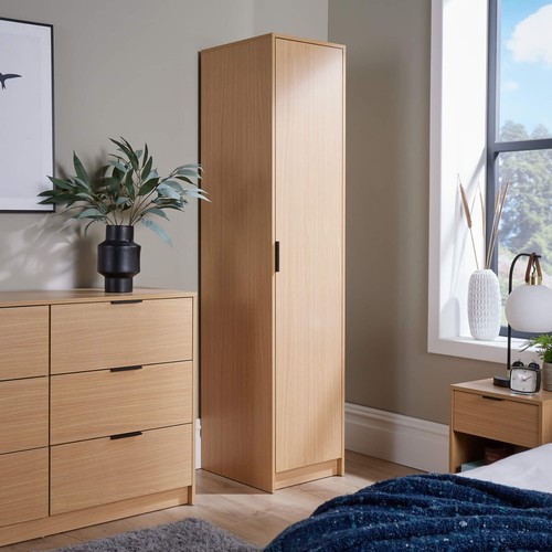 Wardrobe door space saving - wardrobe, 1