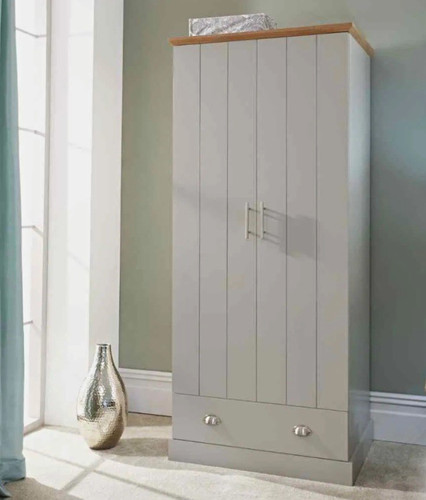 Grey freestanding door - freestanding,
